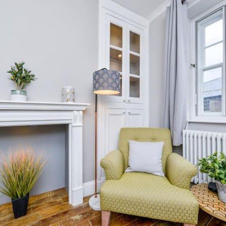 Victorian Townhouse - Stamford Centre - 2 Big Bedrooms, Living Room Kitchen Etc Tastefully Decorated ภายนอก รูปภาพ